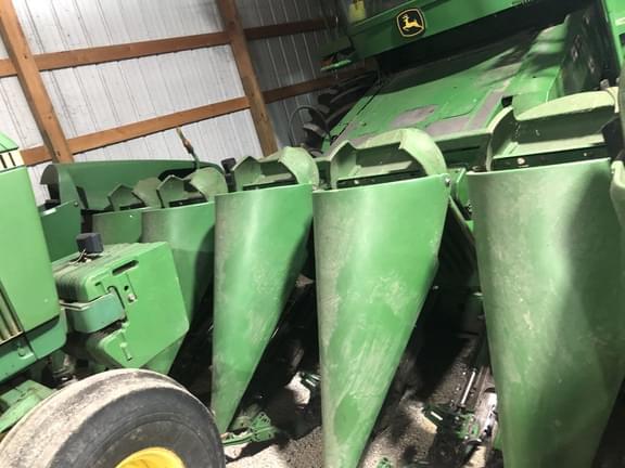 Image of John Deere 693 equipment image 1