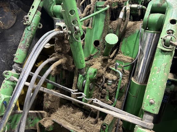 Image of John Deere 7810 equipment image 3