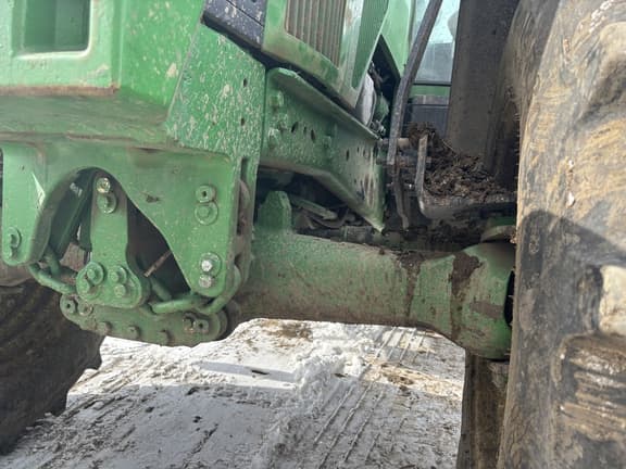 Image of John Deere 7810 equipment image 3