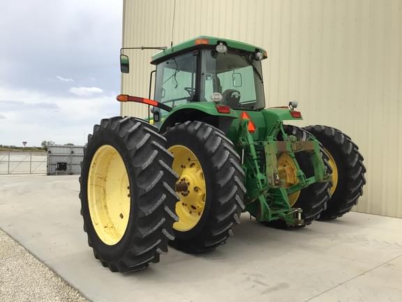 Image of John Deere 8420 equipment image 4