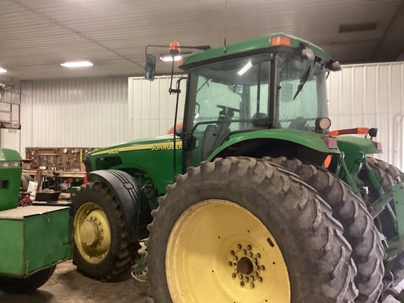 2003 John Deere 8420 Equipment Image0