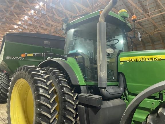 Image of John Deere 8520 equipment image 4