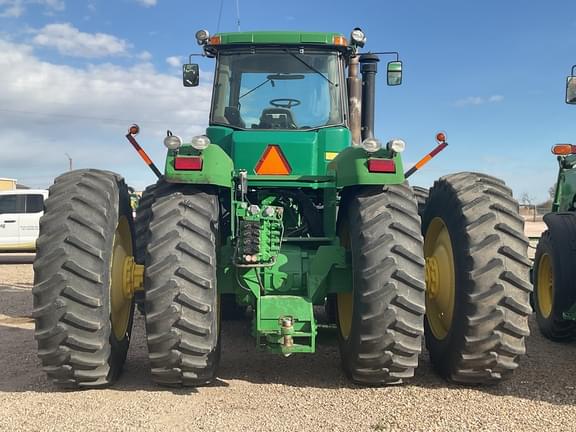 Image of John Deere 9220 equipment image 2