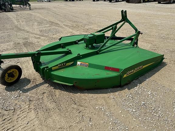 Image of John Deere MX7 equipment image 3