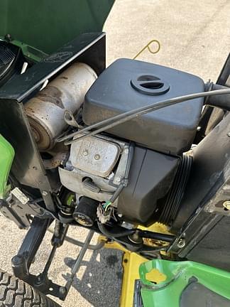 Image of John Deere X465 equipment image 4