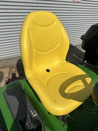 Image of John Deere X465 equipment image 3