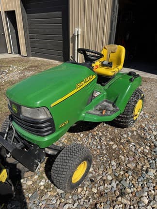 Image of John Deere X475 equipment image 3