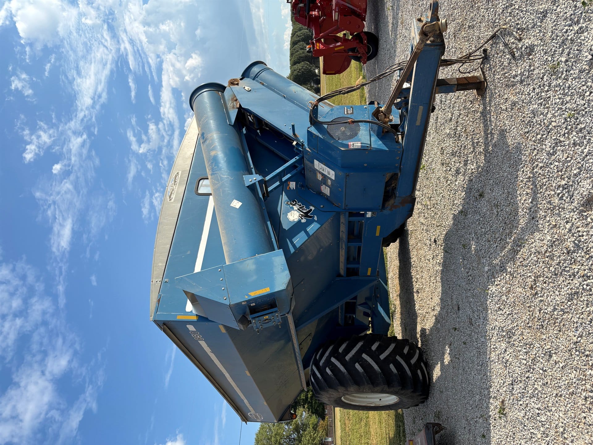 2003 Kinze 850 Equipment Image0