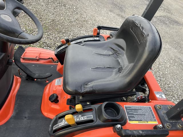 Image of Kubota BX2200D equipment image 4