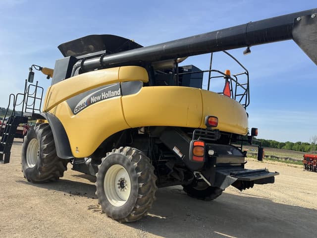 Image of New Holland CR940 equipment image 4