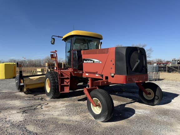 Image of New Holland HW325 equipment image 2