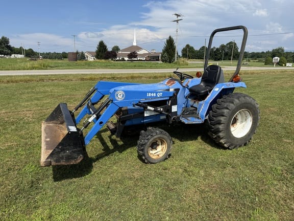 2003 New Holland TC30 Equipment Image0