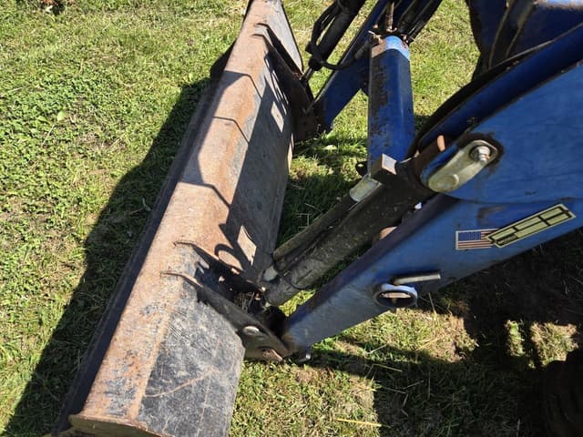 Image of New Holland TC30 equipment image 3