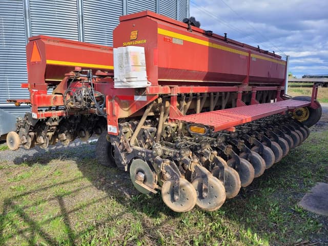 Image of Sunflower 9421-30 equipment image 4