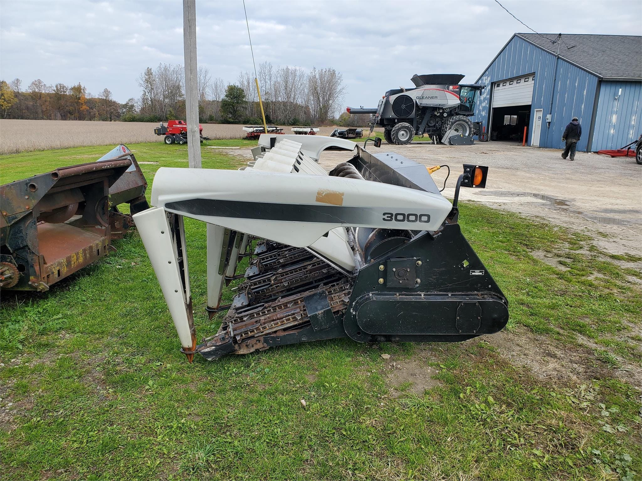 2004 AGCO 3000 Equipment Image0