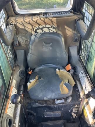 Image of Bobcat T250 equipment image 3