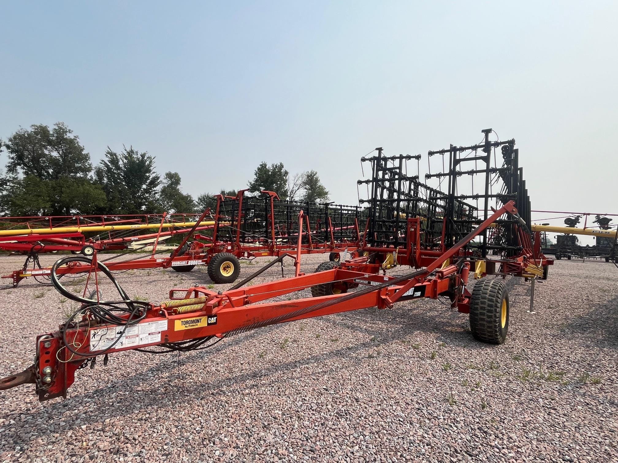 2004 Bourgault 7200 Equipment Image0