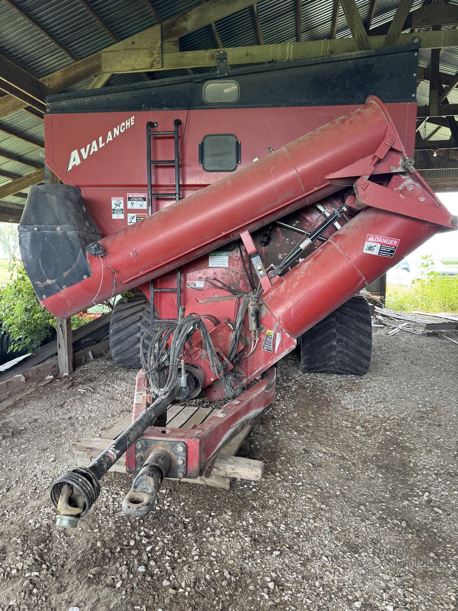 2004 Brent 1084 Equipment Image0