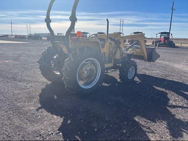 Image of Challenger MT295 equipment image 4