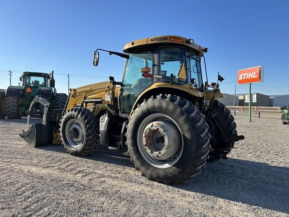 Image of Challenger MT525B equipment image 2