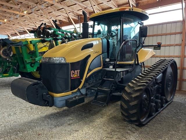 2004 Challenger MT765 Equipment Image0