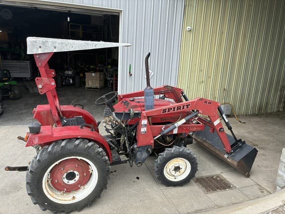 2004 Farm Pro 2425 Equipment Image0