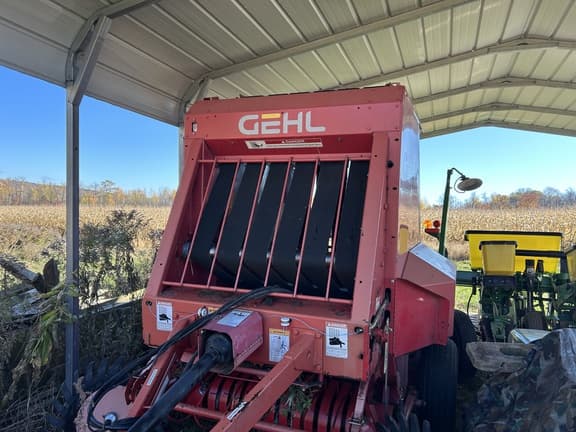 Image of Gehl 2480 equipment image 3