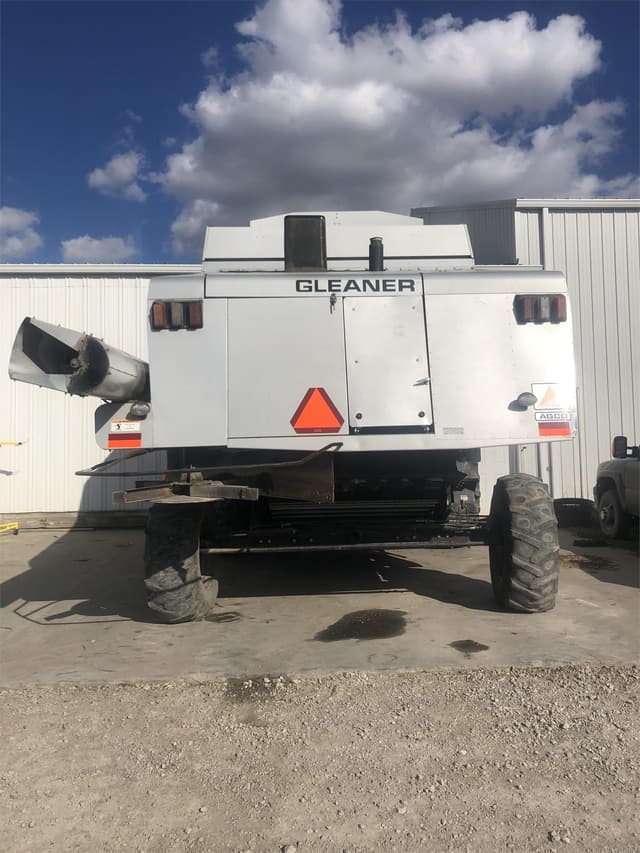Image of Gleaner R65 equipment image 1