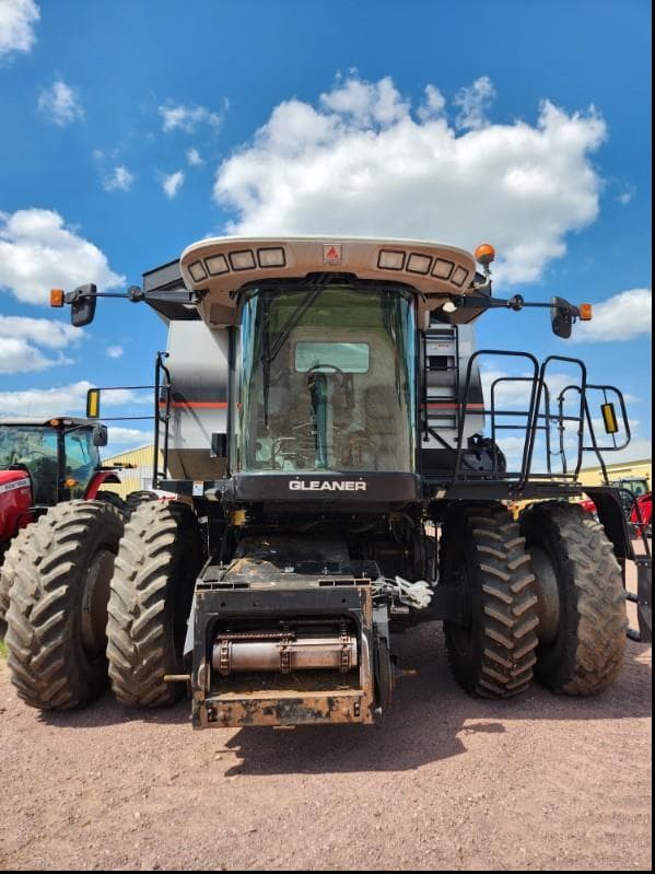 Image of Gleaner R65 equipment image 1
