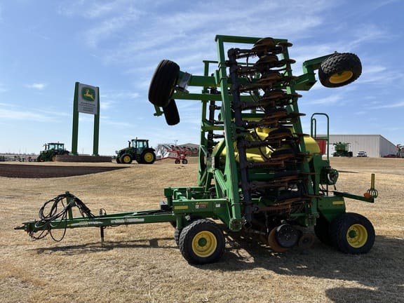 2004 John Deere 1690 Equipment Image0