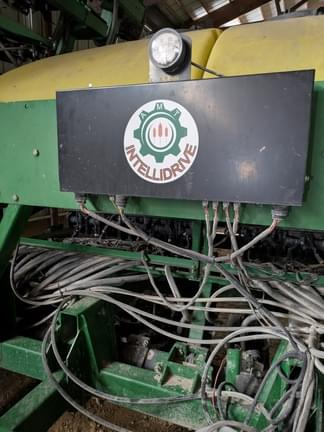 Image of John Deere 1690 Image 1