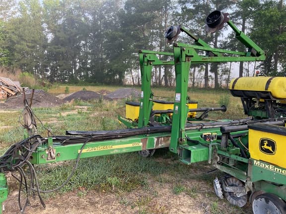 Image of John Deere 1770 equipment image 3