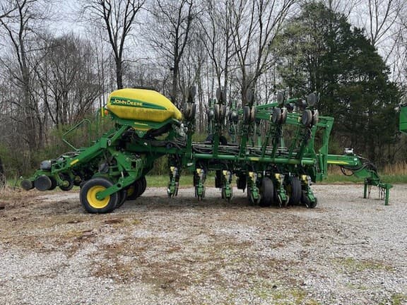 Image of John Deere 1790 equipment image 1