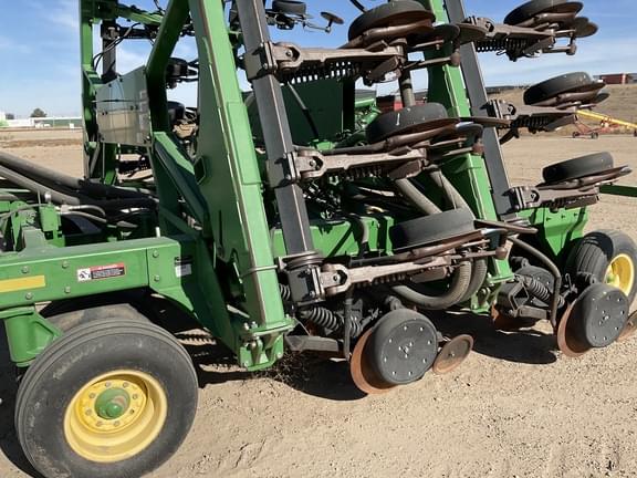 Image of John Deere 1890 equipment image 4