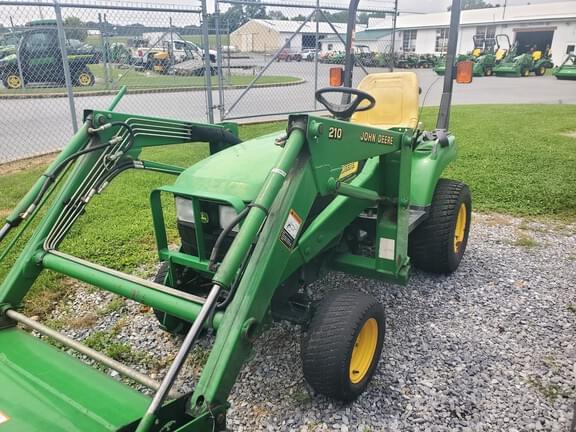 Image of John Deere 2210 Primary image
