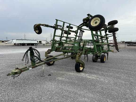 Image of John Deere 2410 Primary image