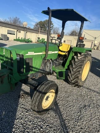 Image of John Deere 5303 equipment image 2