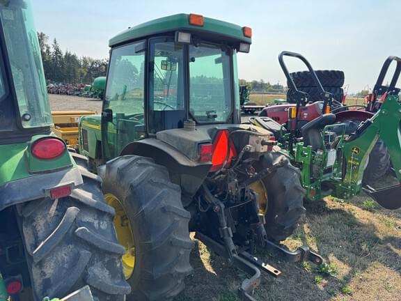 Image of John Deere 5520N equipment image 2