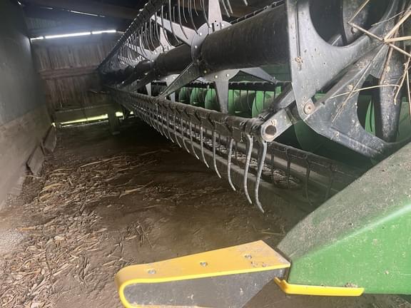 Image of John Deere 635F equipment image 3