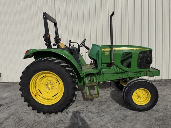 Image of John Deere 6415 equipment image 2