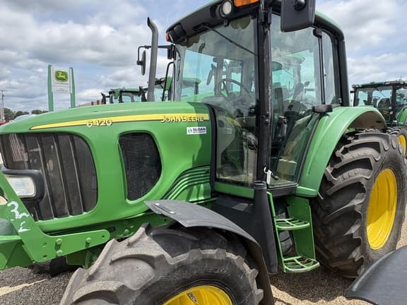 Image of John Deere 6420 equipment image 4