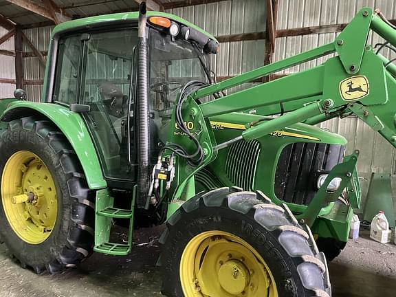 Image of John Deere 6420 equipment image 1