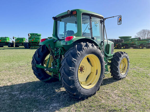 Image of John Deere 6420 equipment image 4