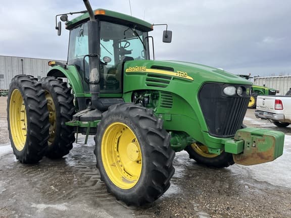 Image of John Deere 7720 equipment image 3