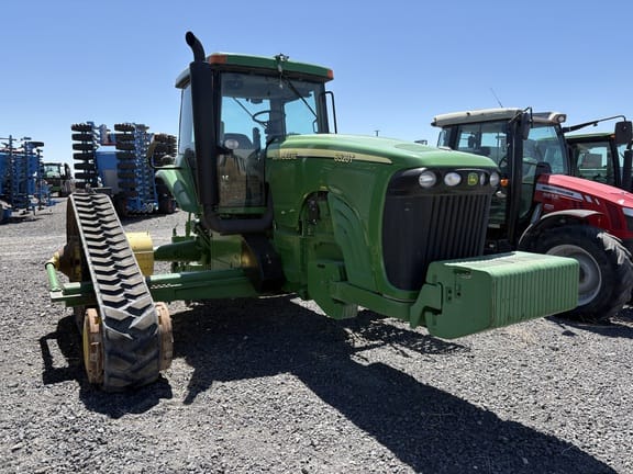 2004 John Deere 8520T Equipment Image0