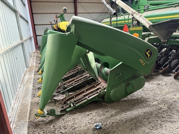 2004 John Deere 893 Equipment Image0