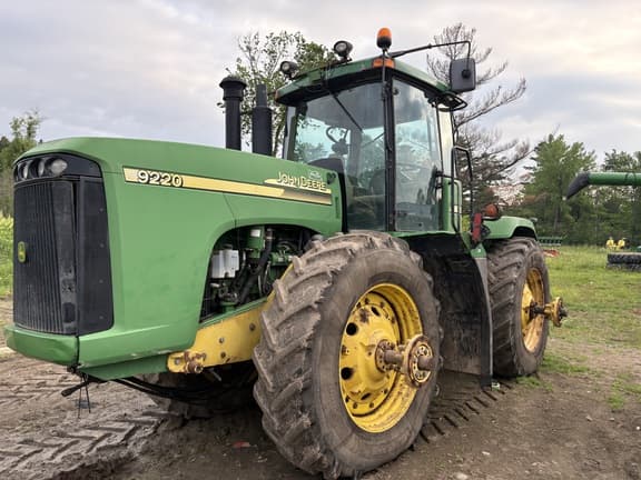 Image of John Deere 9220 equipment image 2