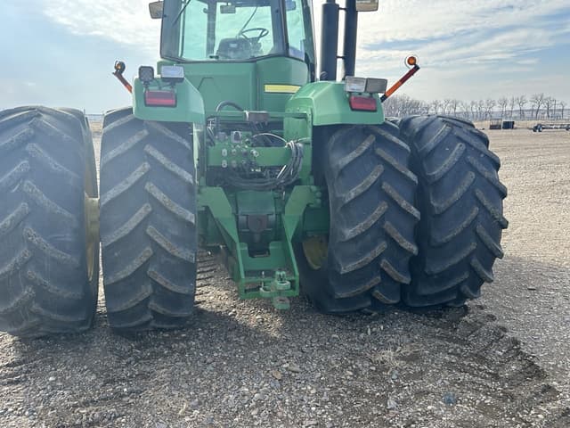 Image of John Deere 9520 equipment image 3