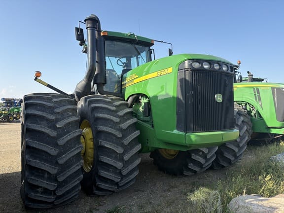 2004 John Deere 9620 Equipment Image0