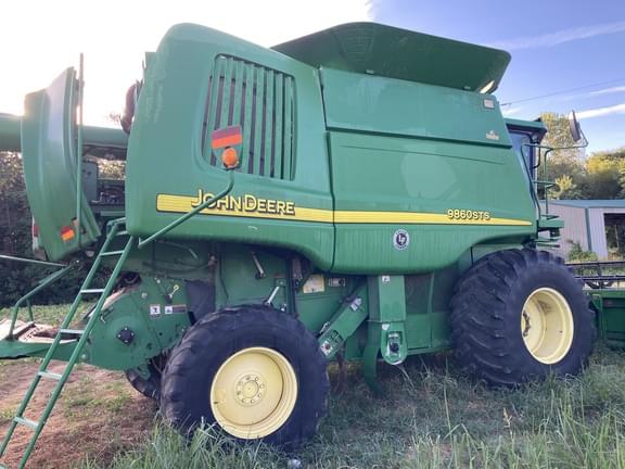 Image of John Deere 9860 STS equipment image 3